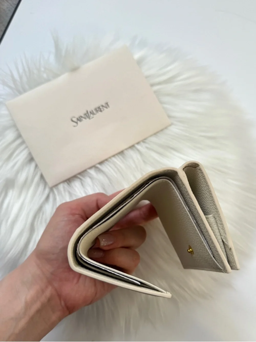 Saint Laurent Cream Wallet with Gold YSL logo NEW - Picture 4 of 13